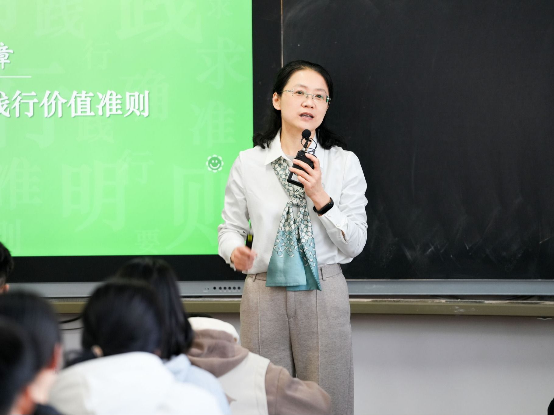 深化“对口帮扶”，助力bat365在线中国官网登录入口思政课“精彩课堂”