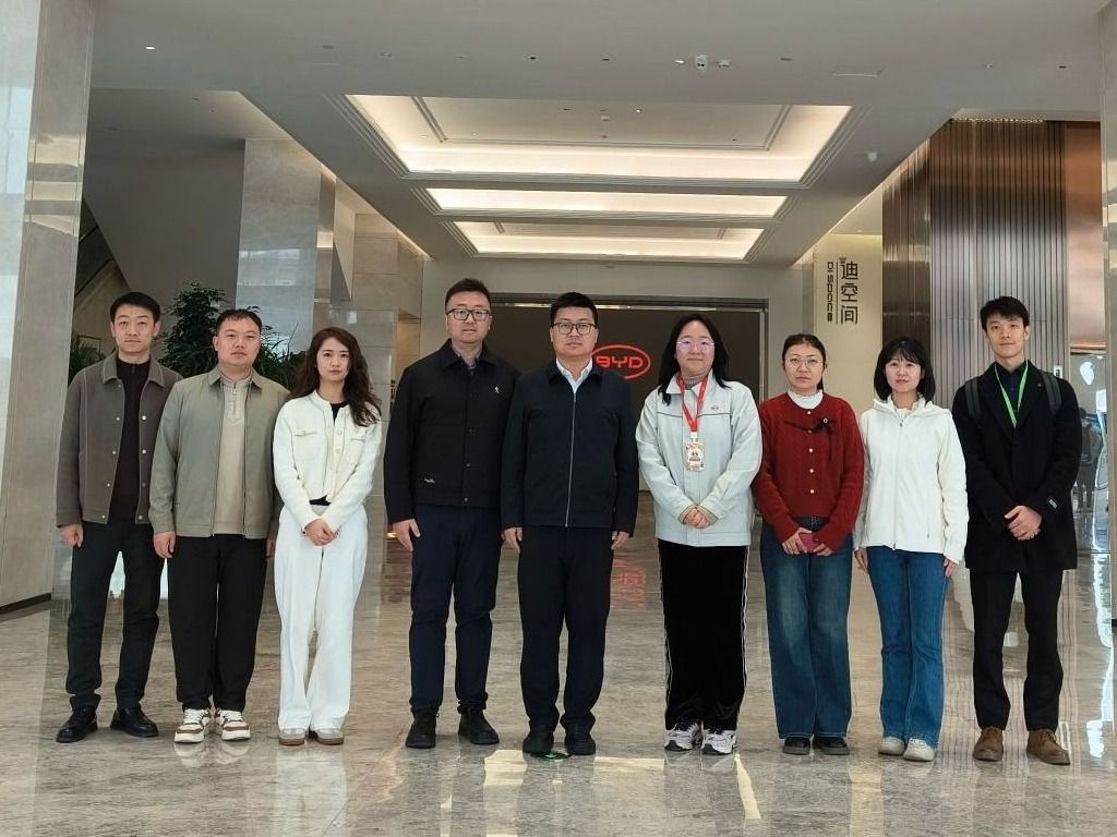 bat365在线中国官网登录入口赴比亚迪总部考察交流  共绘产教融合新蓝图