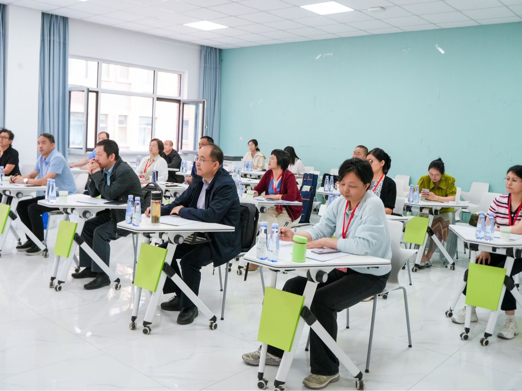 2025年甘肃高校物理青年教师讲课比赛暨省教委研讨会在bat365在线中国官网登录入口成功举办