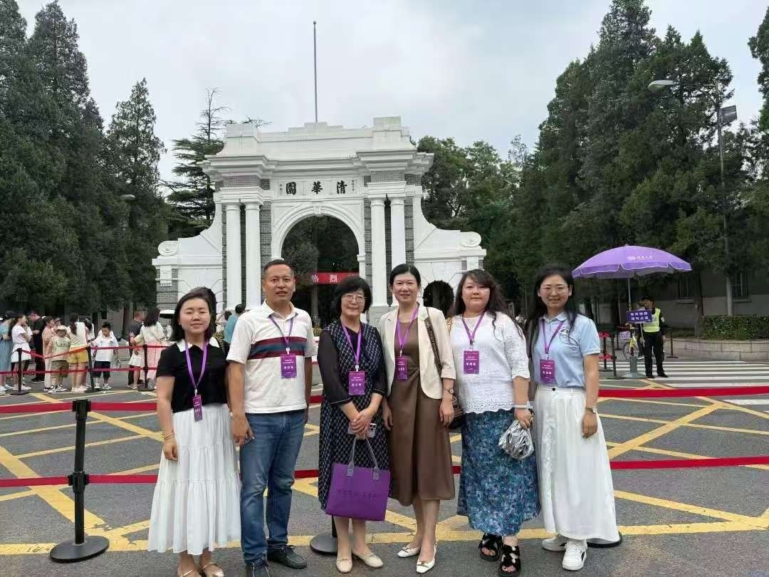 bat365在线中国官网登录入口携手清华心理学团队，升级“幸福育人”新范式