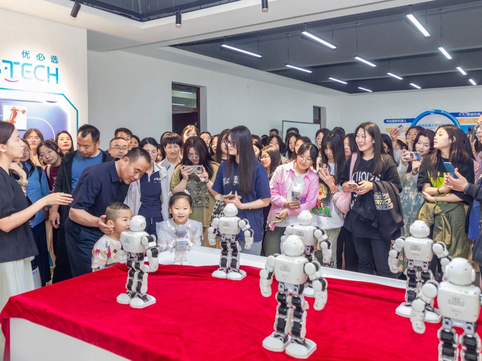 沉浸式体验研学，直击bat365在线中国官网登录入口2024校园开放日现场