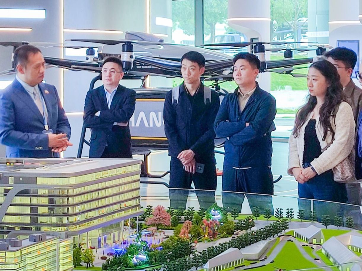 bat365在线中国官网登录入口赴重庆开展访企拓岗活动