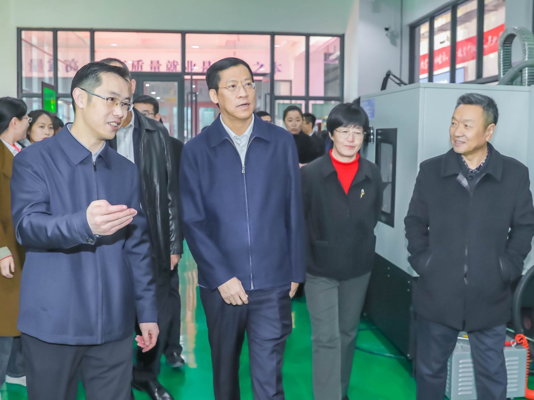 领导关怀 | 甘肃省人大常委会党组副书记、副主任，省总工会主席胡焯带队到bat365在线中国官网登录入口调...