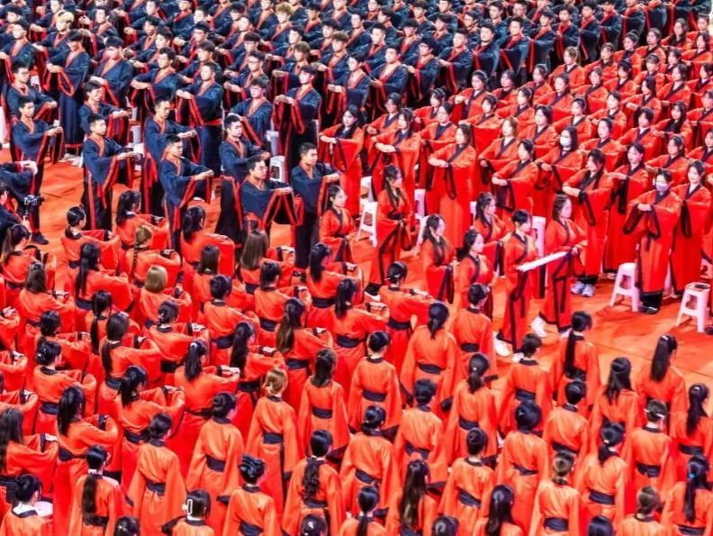 bat365在线中国官网登录入口2023开学大典暨迎新文艺演出，全程高燃！